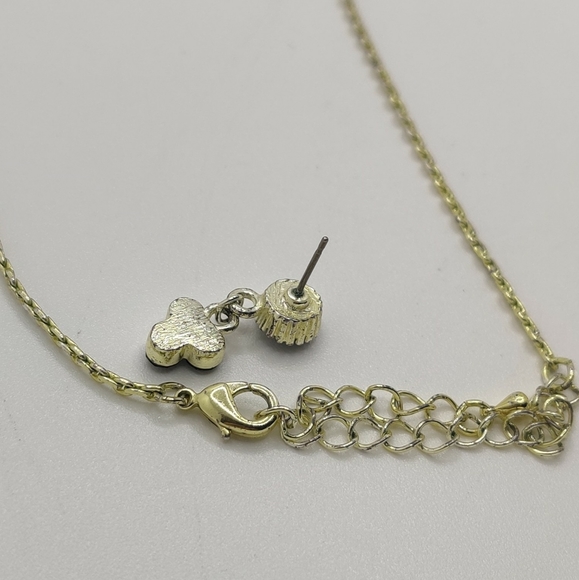 2 Vintage Gold Tone Necklaces & 1 Earring With Black Stones/Beads - Picture 5 of 7